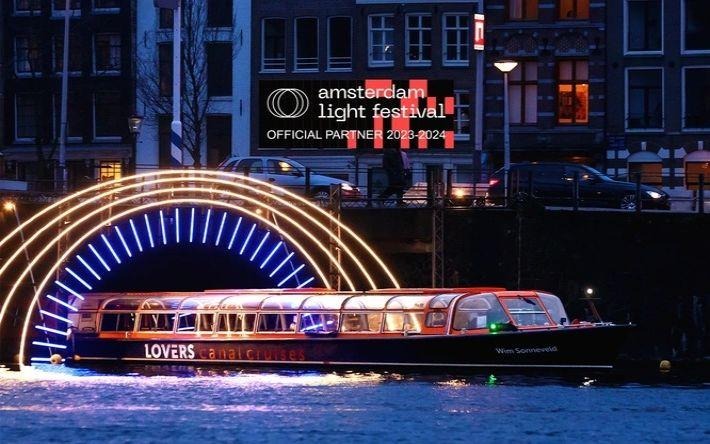 Amsterdam Light Festival - Lovers